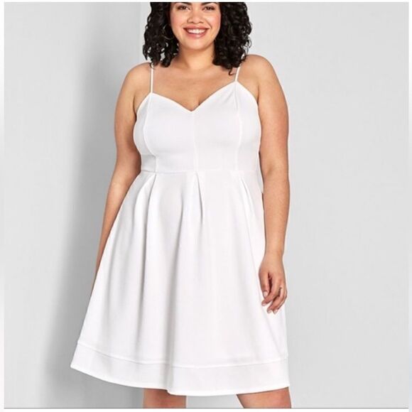 ModCloth Women’s Size Medium Strappy Fit and Flare Dress White Knee Length NWT - Picture 1 of 7